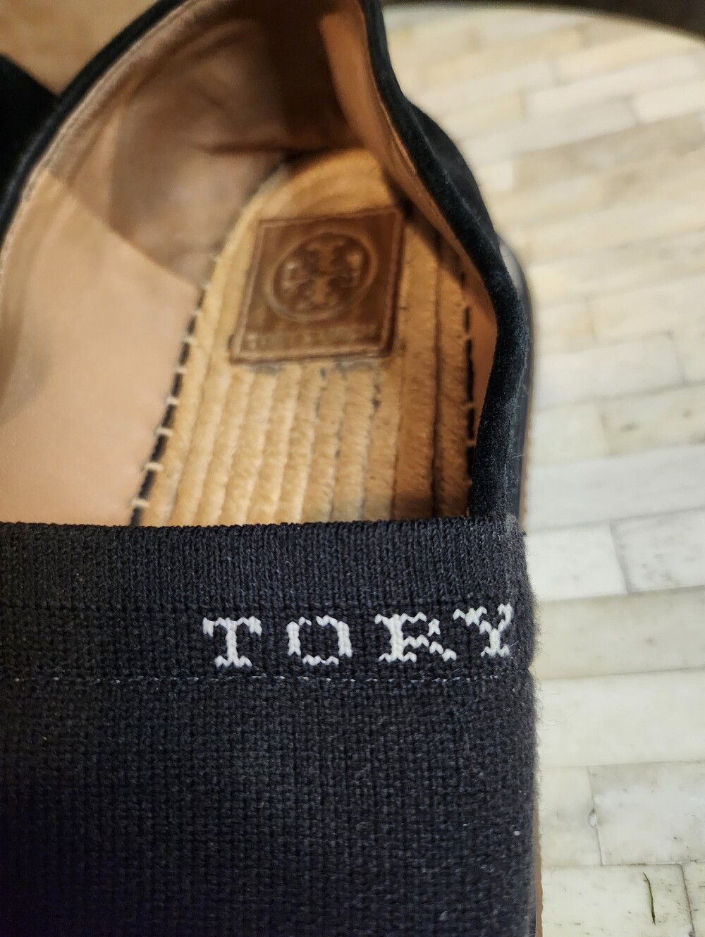 TORY BURCH DAISY SLIP-ON SNEAKERS size 8 - Picture 6 of 8